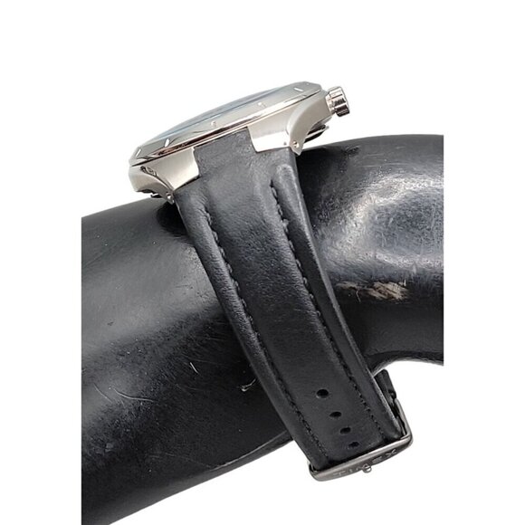 Timex Mens Quartz Watch Blue Face Indiglo WR100M 8" Leather Band 40mm Day VTG - Picture 6 of 15